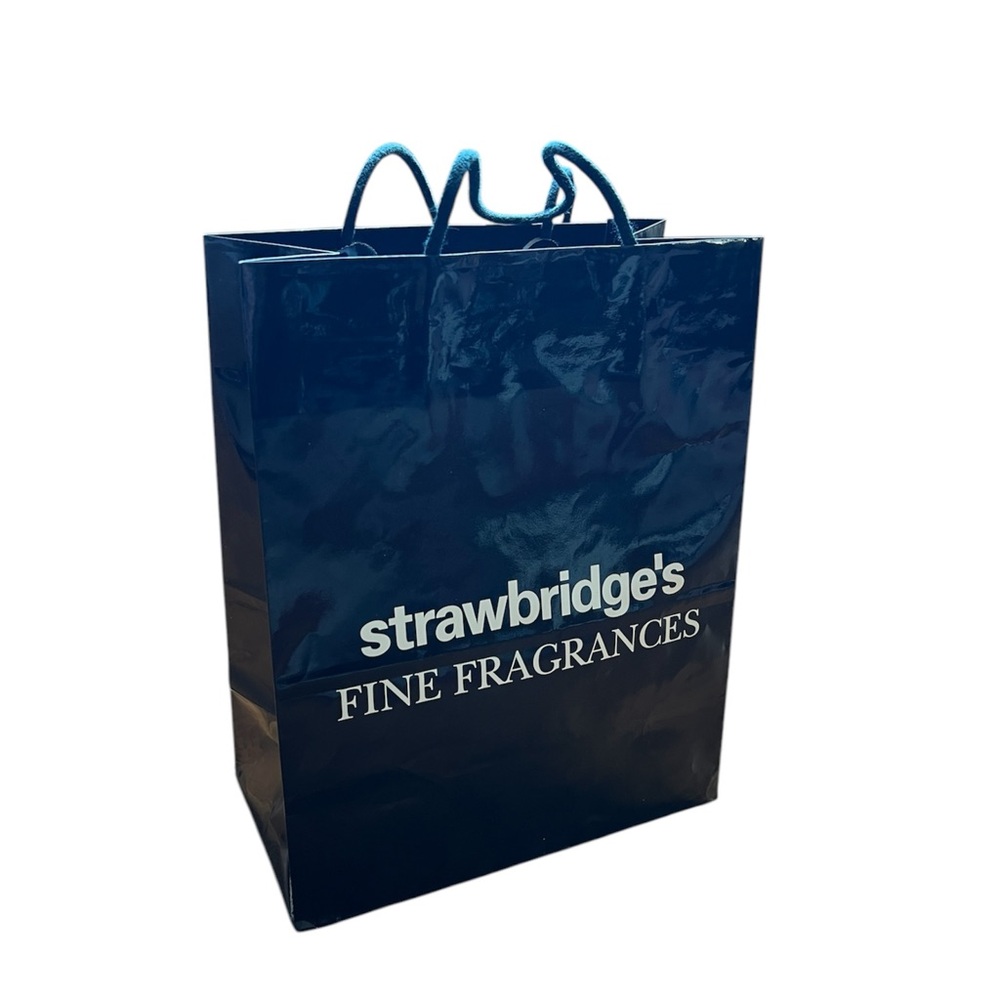 ▪️STRAWBRIDGE’S: Black w/logo, medium size shopping bag, in used condition▪️